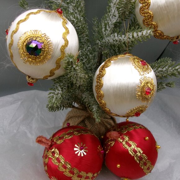 5 Red White Push Pin Christmas Ornaments, Satin Beaded Sequins, Vintage Handmade - Picture 3 of 7